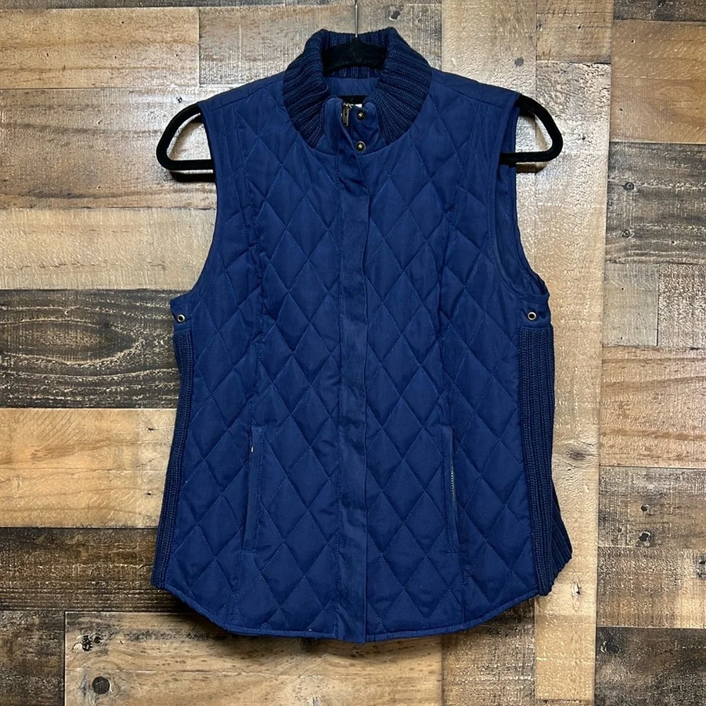 Orvis Quilted Navy Blue Vest Women's Size Small 6/8